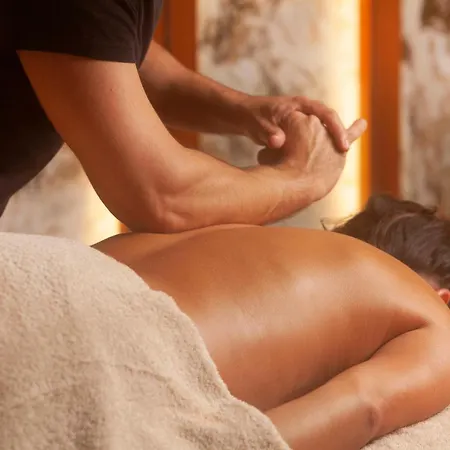 Wine & Books - Small Luxury Of The World 5*