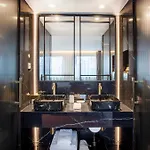 Wine & Books - Small Luxury Of The World 5* Porto