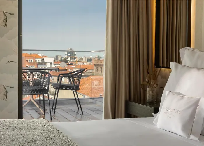 מלון Wine & Books - Small Luxury Of The World 5*