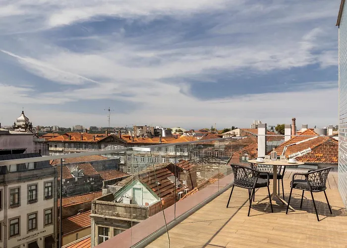 Wine & Books - Small Luxury Of The World 5*