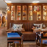 호텔 Wine & Books - Small Luxury Of The World