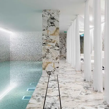 Wine & Books Hotel 5*