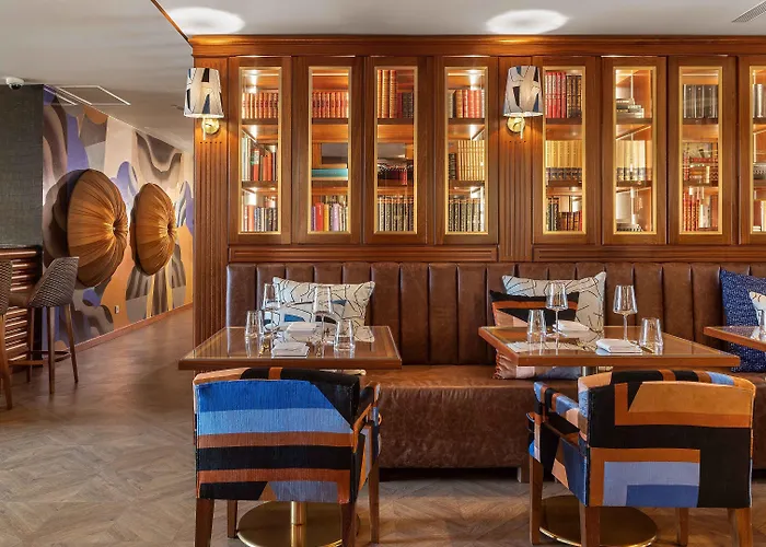 Hotell Wine & Books - Small Luxury Of The World