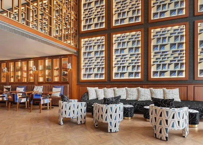 Wine & Books - Small Luxury Of The World Oporto