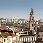 Wine & Books Hotel Porto