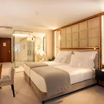 Hotel Wine & Books - Small Luxury Of The World 5*