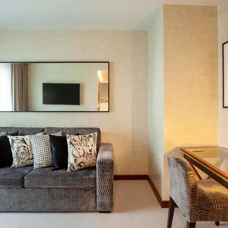 Szálloda Wine & Books - Small Luxury Of The World 5*