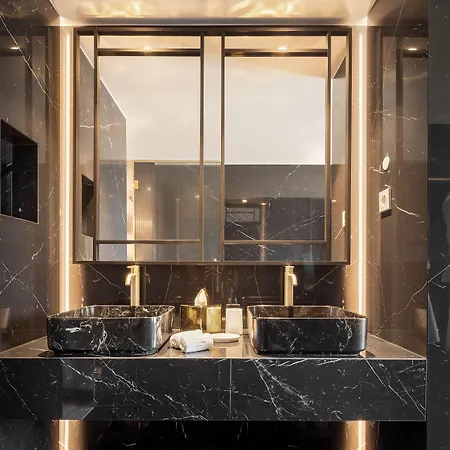 Szálloda Wine & Books - Small Luxury Of The World