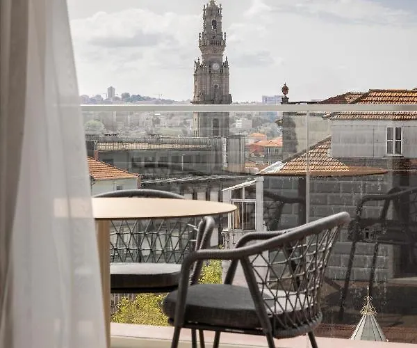 Wine & Books Hotel Porto