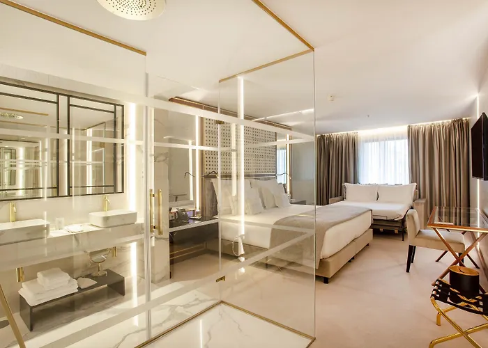 Wine & Books Hotel Porto